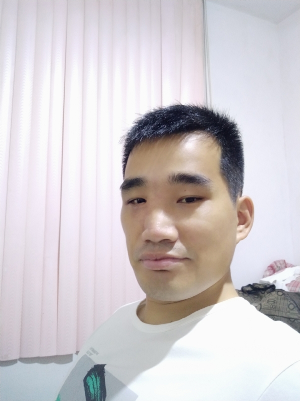 大男孩的第一张照片--建宁婚介网