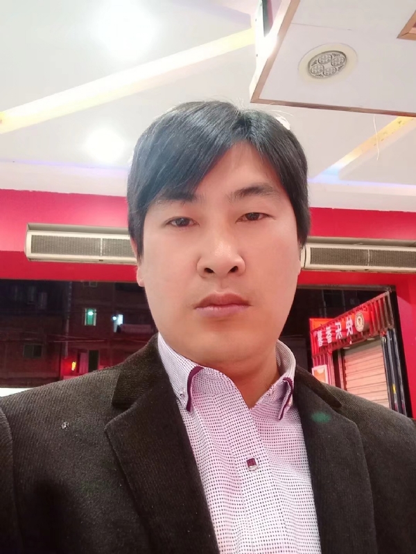 奔跑的第二张照片--建宁婚介网