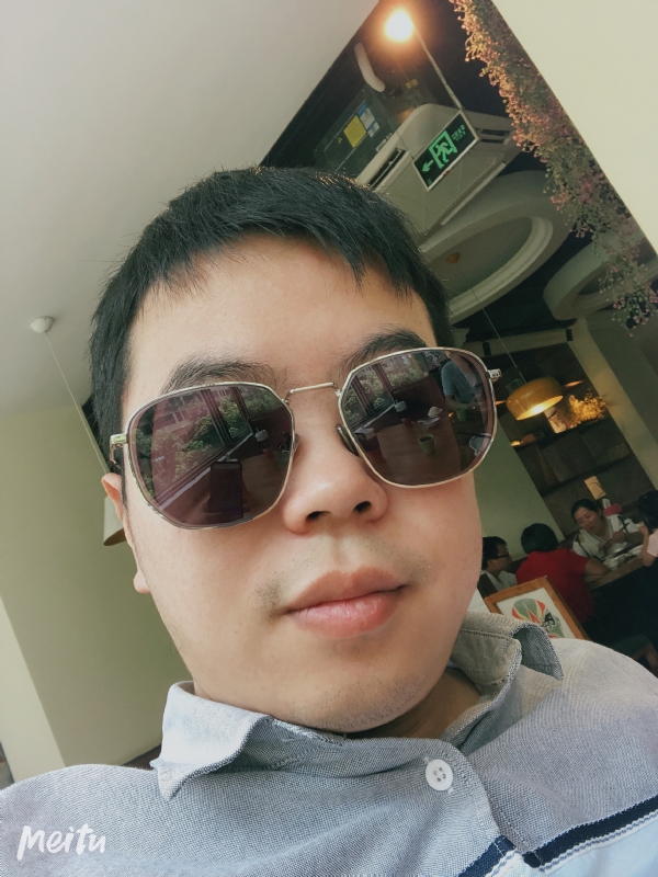 月台等路人的第一张照片--建宁婚介网