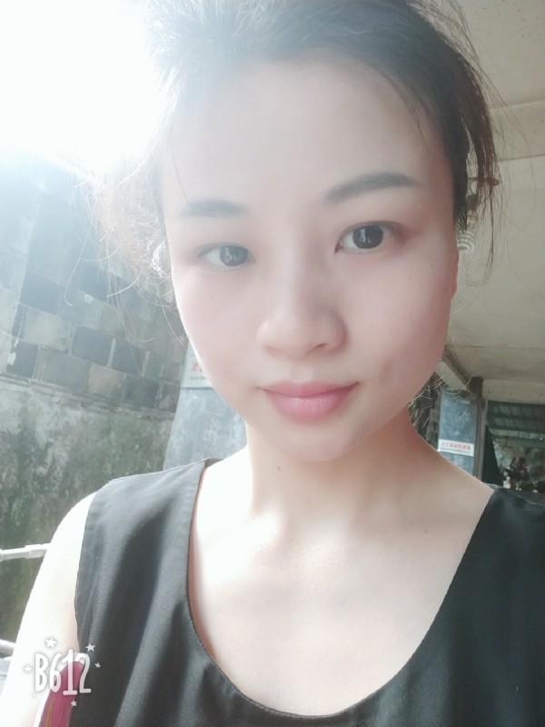 慢慢的第三张照片--建宁婚介网