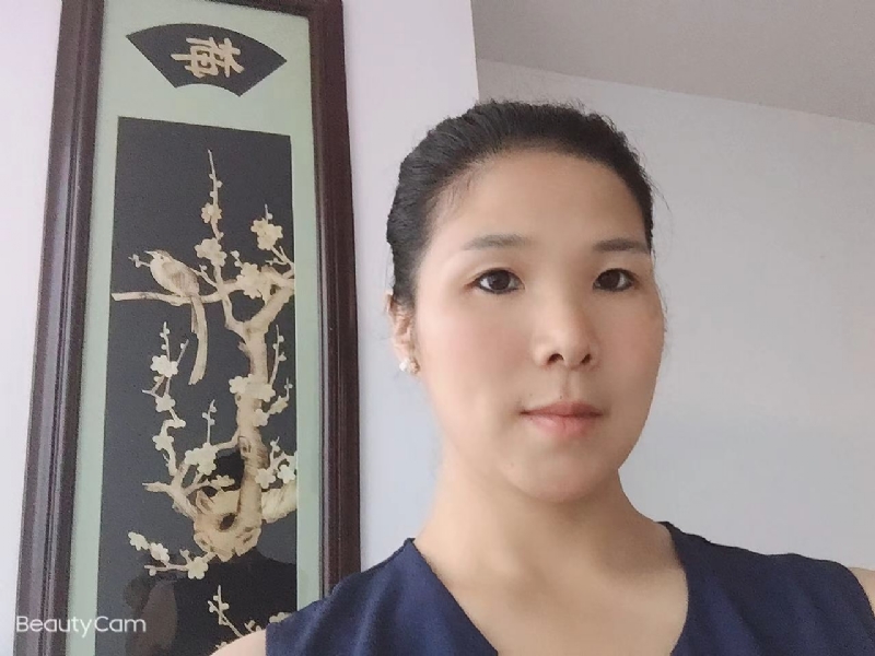 微笑的第一张照片--建宁婚介网