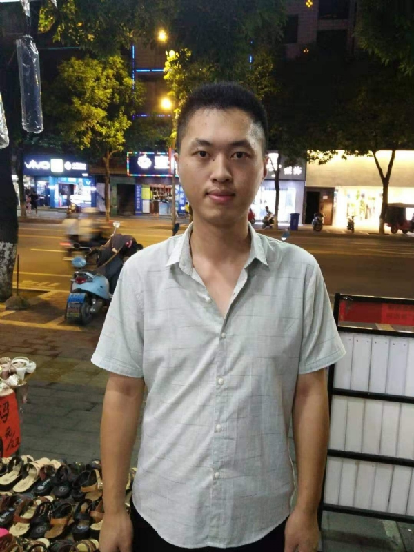 单身的雄鹰的第一张照片--建宁婚介网