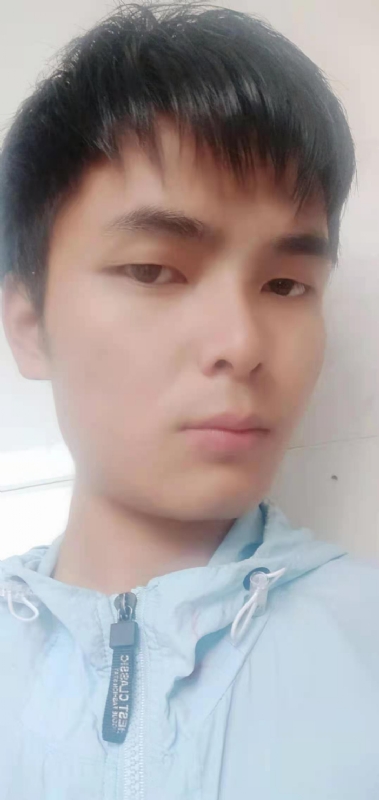 安静的男生的第一张照片--建宁婚介网