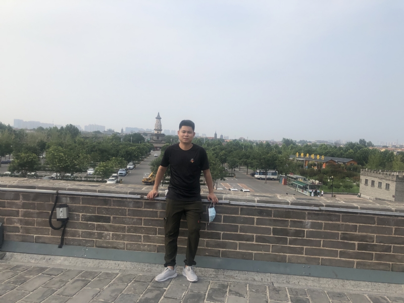 123.向左向右的第一张照片--建宁婚介网