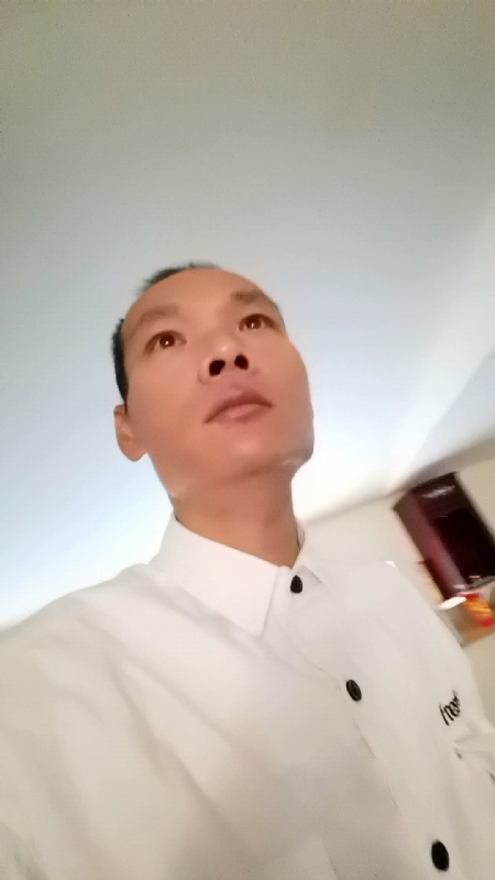 只影向谁去的第五张照片--建宁婚介网