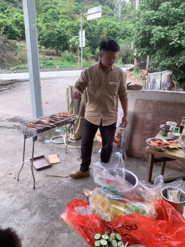 你黑我哟的第一张照片--建宁婚介网