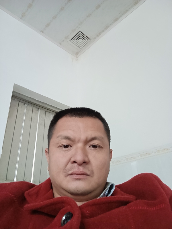兰成龙的第一张照片--建宁婚介网