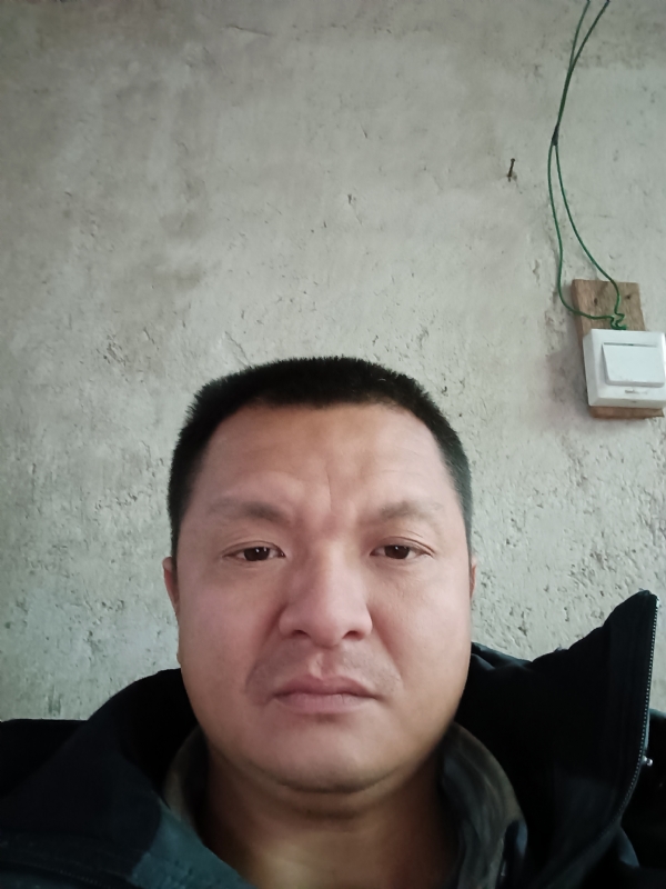 兰成龙的第四张照片--建宁婚介网