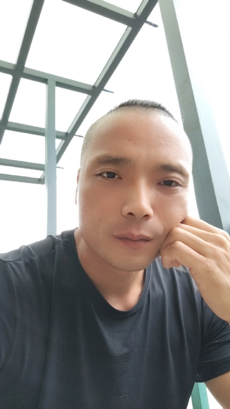 伯爵的第三张照片--建宁婚介网