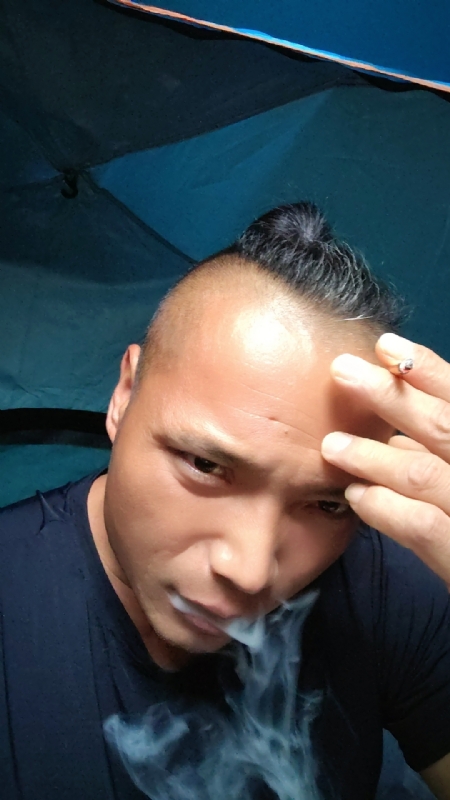 伯爵的第四张照片--建宁婚介网