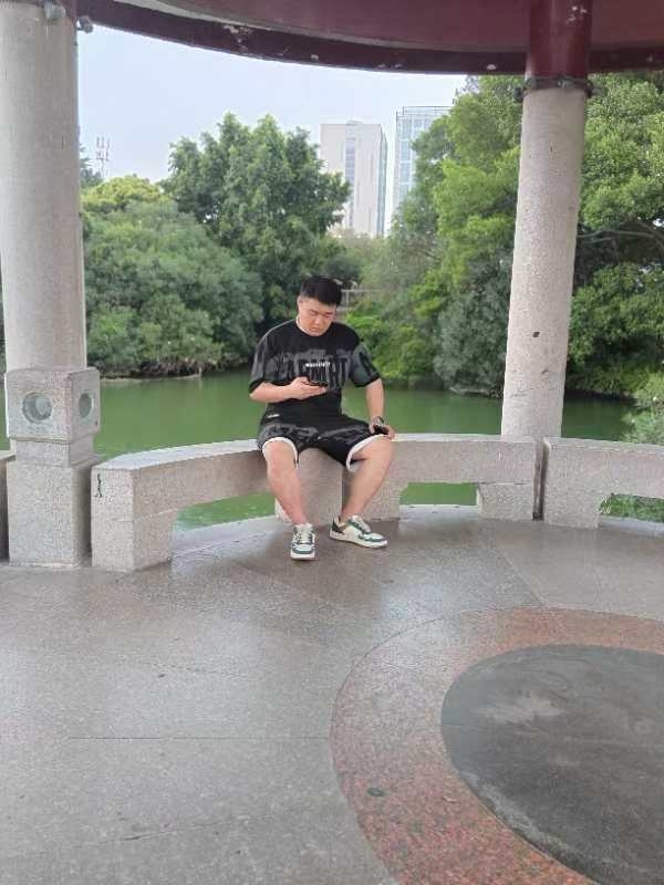 不善挽留的第一张照片--建宁婚介网