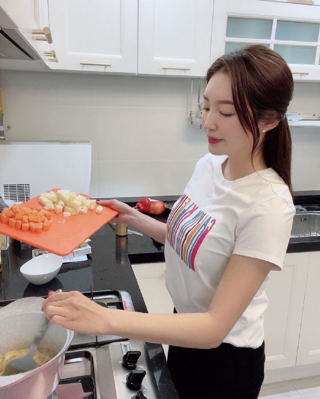 陈艾的第一张照片--建宁婚介网